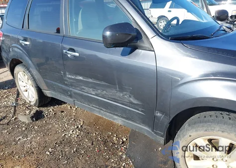 2012 Subaru Forester 2.5X Premium из США, поврежденный, VIN JF2SHBCC2CH442451